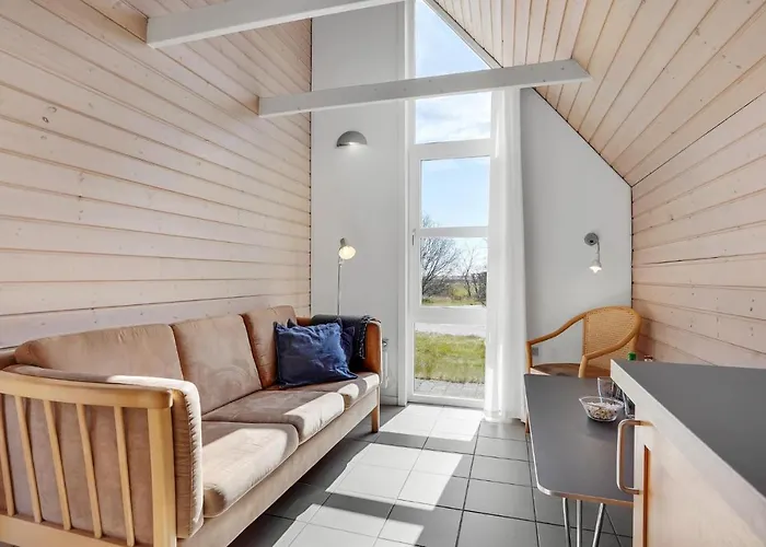 Dom wakacyjny In With Kitchen Hadsund